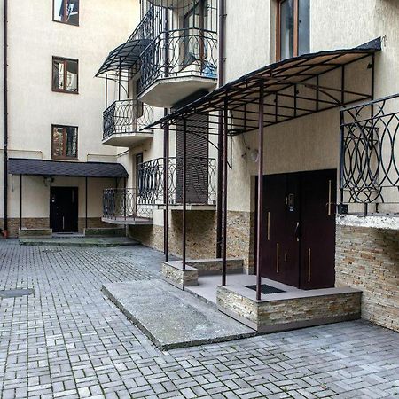 Apartamenty On Kryvonosa Львов Экстерьер фото